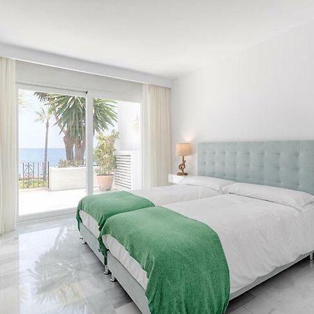 Hanami Alcazaba Beach Front Sea View エステポナ エクステリア 写真
